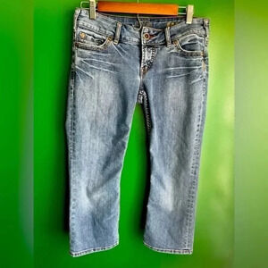 CLEARANCE!! Silver Jeans Crop Cropped‎ Capri Distressed Size 28 Blue Denim EUC!